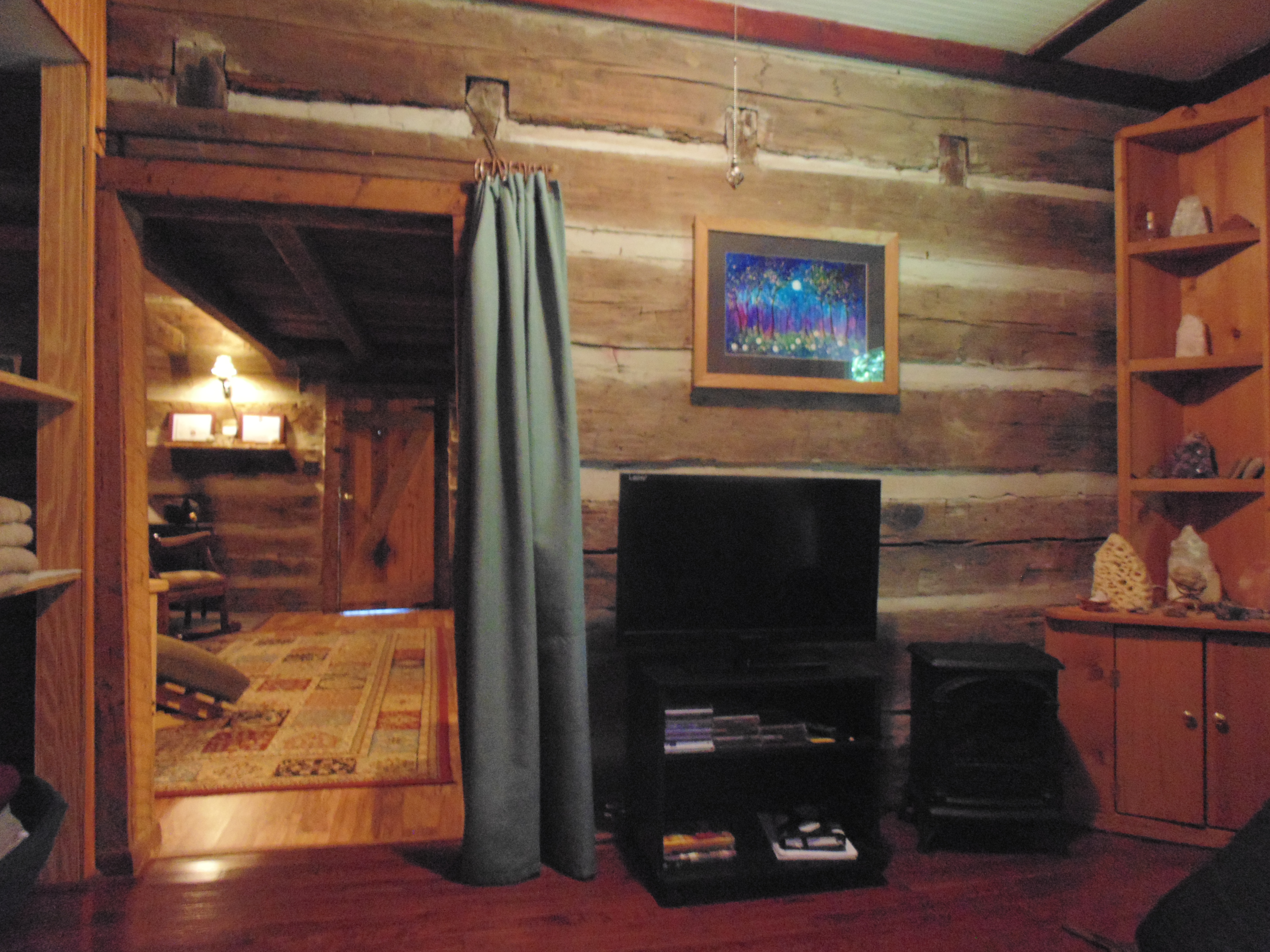 CabinBackRoom32014.JPG